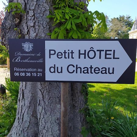 Domaine De Bertheauville Paluel エクステリア 写真